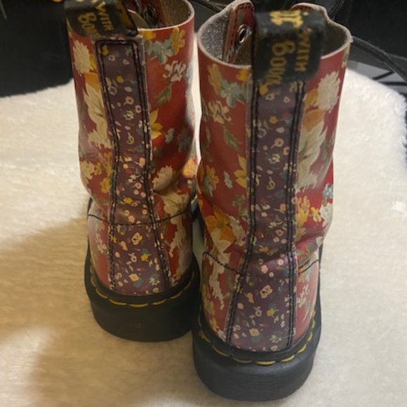 Dr.Martens Pascal Boots Size 5 US/3UK - Picture 3 of 7